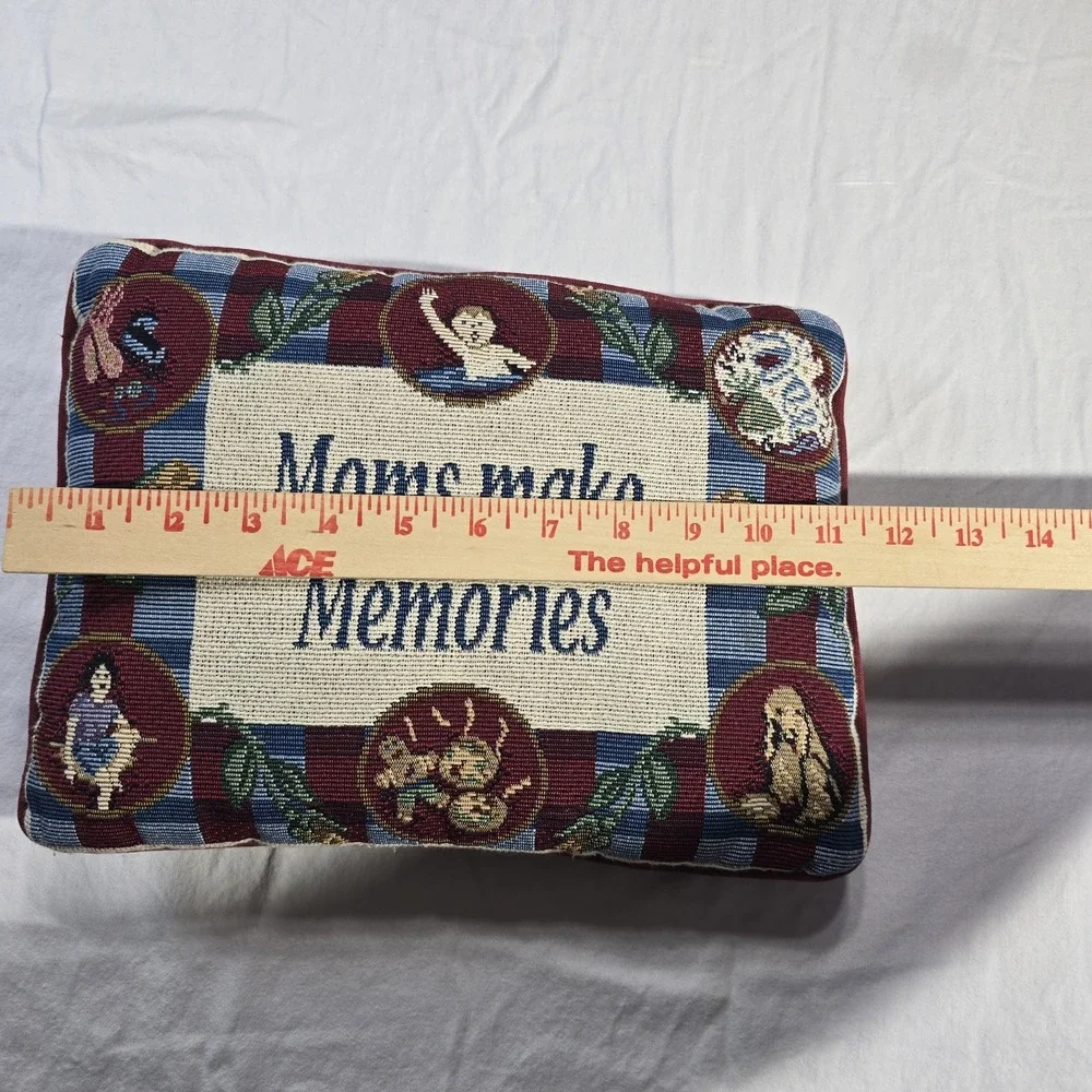 Moms Make Memories Decorative Tapestry Accent‎ Pillow 8